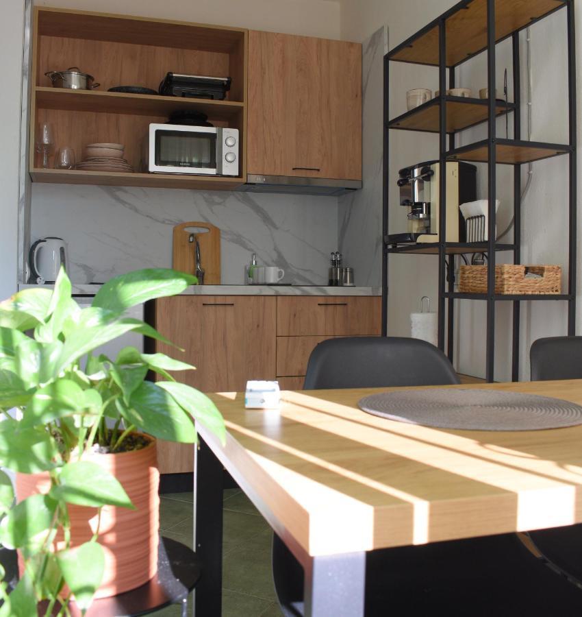 Feels Like Home Studio Apartments - Flh Albania Tirana Exterior foto