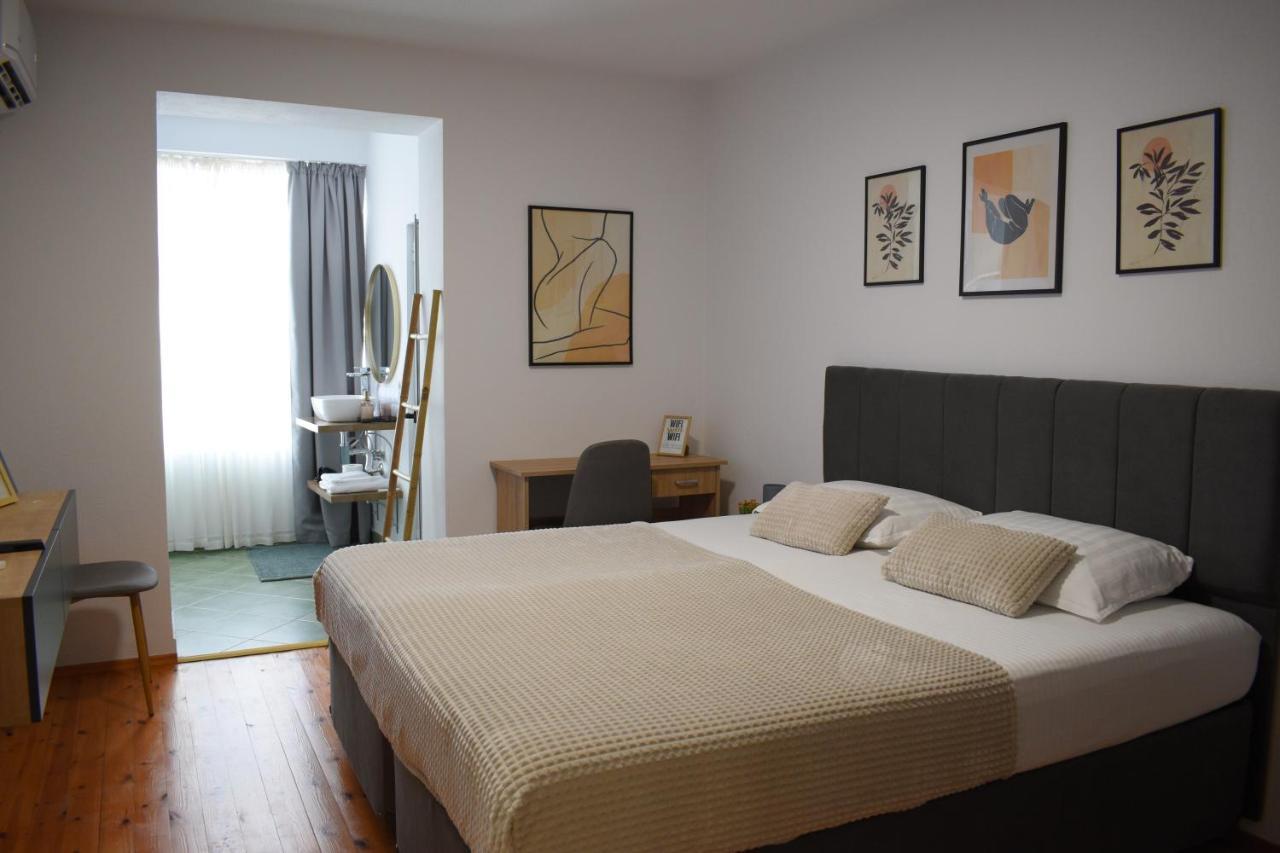 Feels Like Home Studio Apartments - Flh Albania Tirana Exterior foto